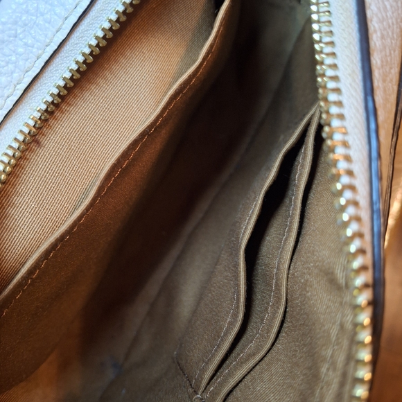 Coach Crossbody Bag - Picture 9 of 12